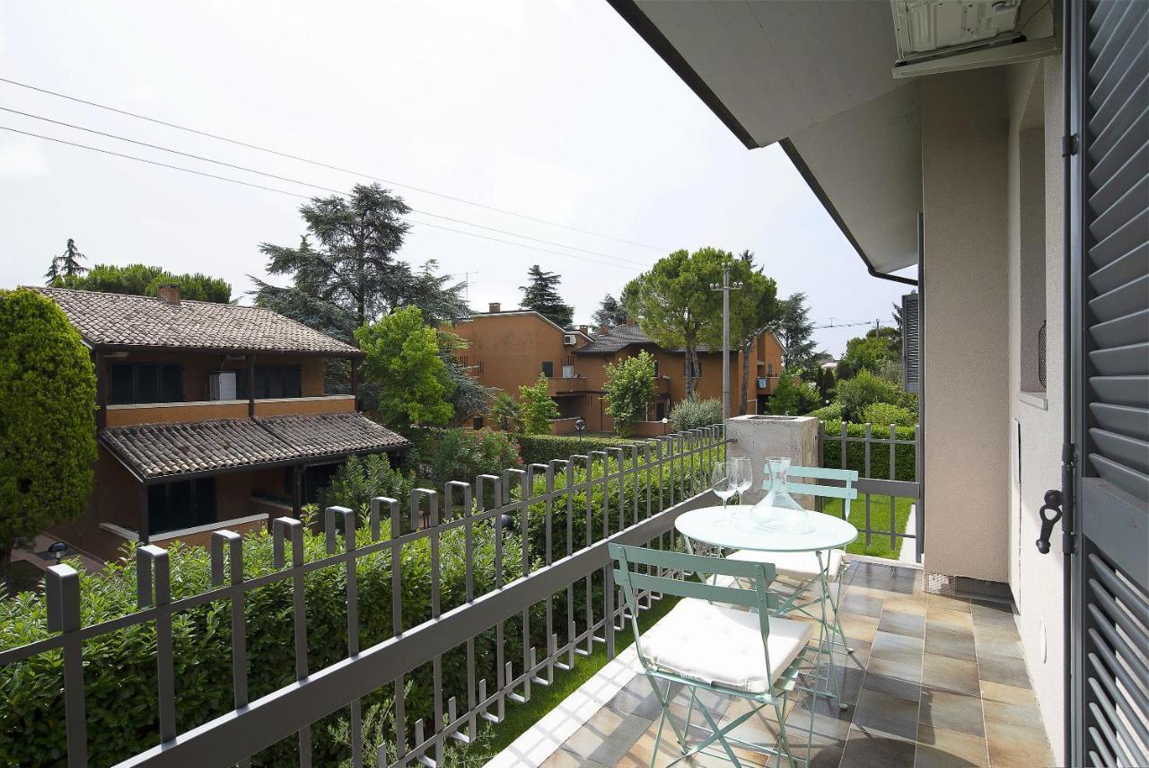Ferienwohnung Baseventuno 4 Bilocale Sirmione Exterior foto