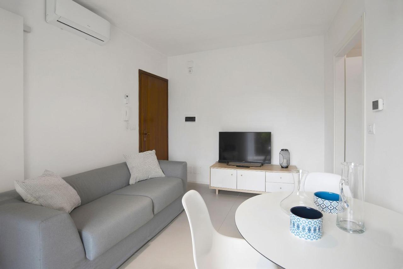 Ferienwohnung Baseventuno 4 Bilocale Sirmione Exterior foto