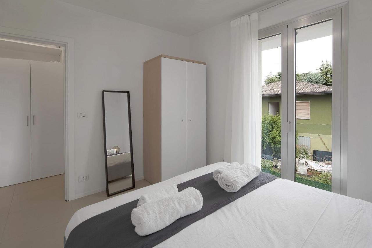 Ferienwohnung Baseventuno 4 Bilocale Sirmione Exterior foto