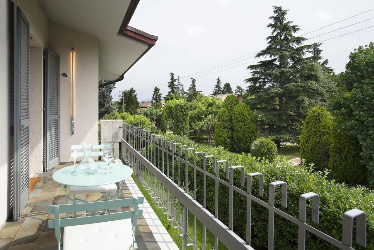 Ferienwohnung Baseventuno 4 Bilocale Sirmione Exterior foto