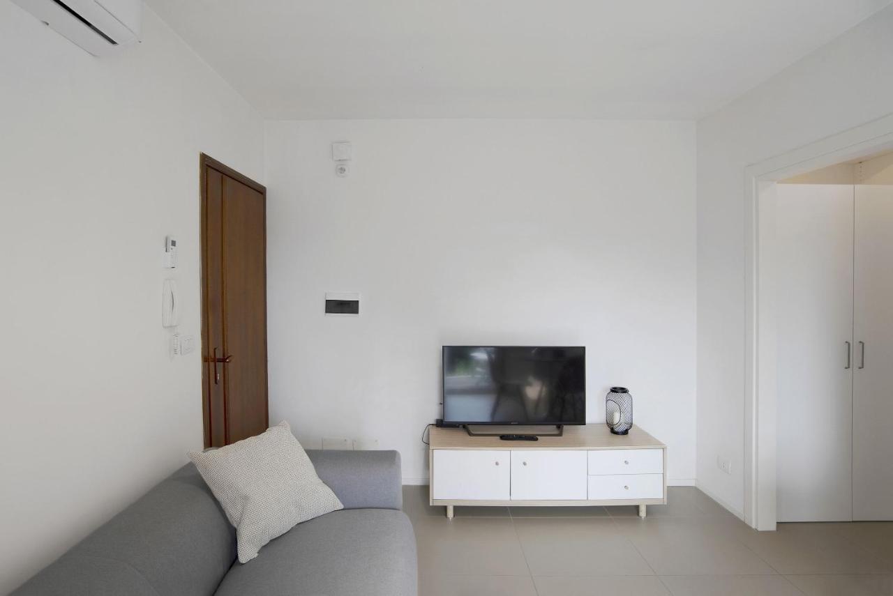 Ferienwohnung Baseventuno 4 Bilocale Sirmione Exterior foto